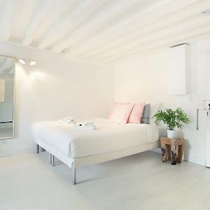 Rent A Room - Studio Bonne Nouvelle